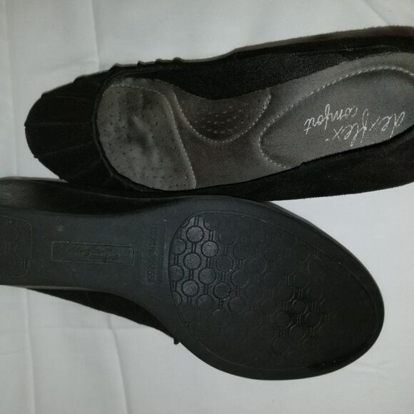 DEXFLEX COMFORT WOMEN"S WEDGE STYLE SUEDE SHOES - Picture 11 of 15